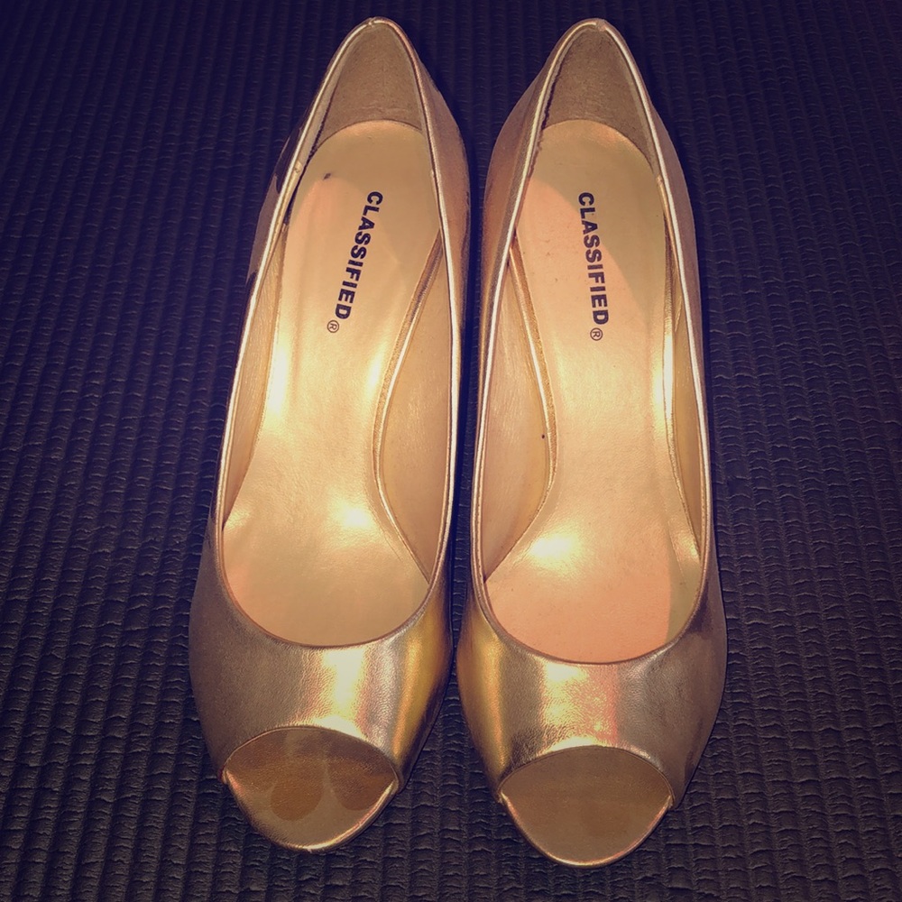 Classified - Gold Peep Toe Shoes